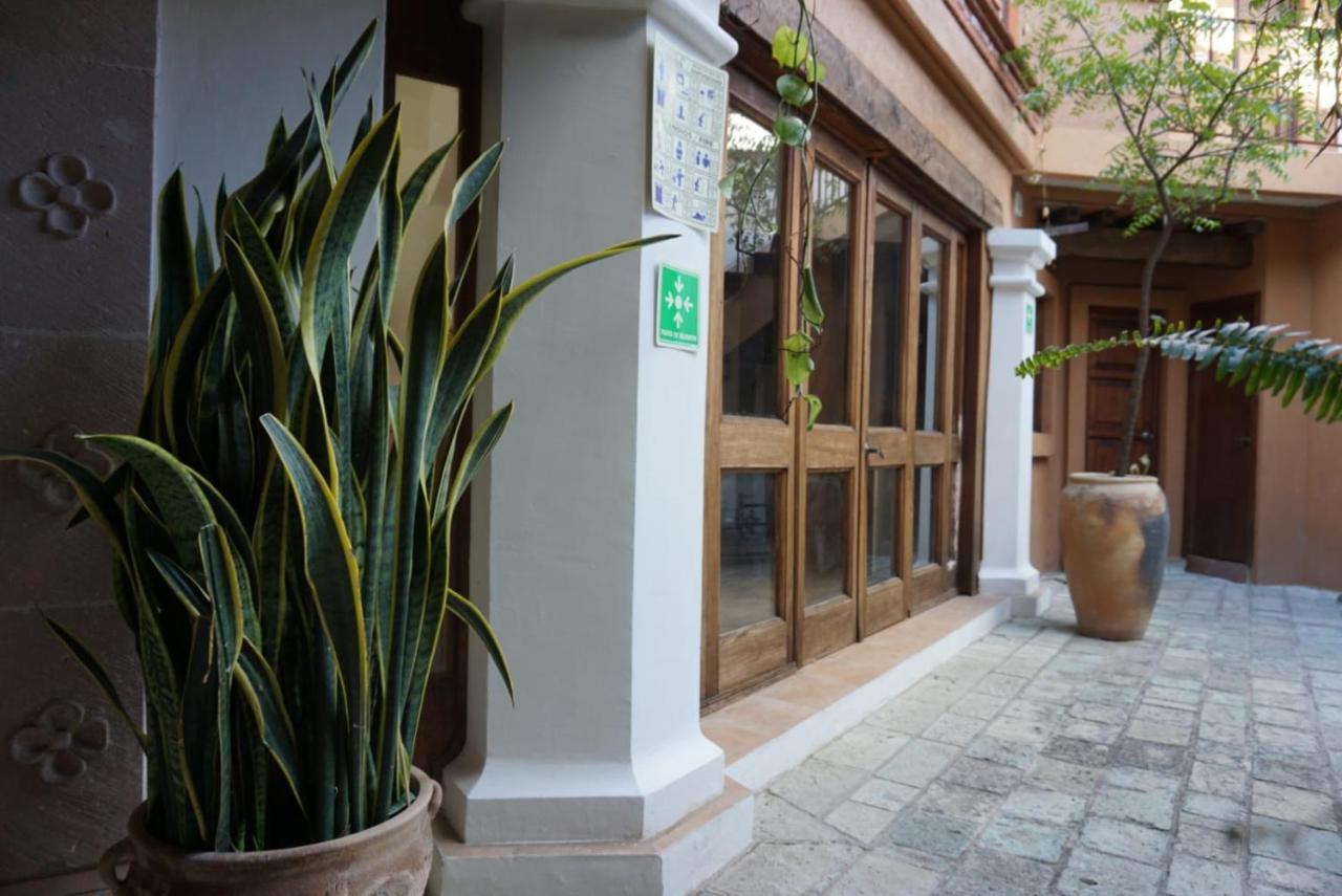 Alojamiento Jalatlaco - Car Rental! Estacionamiento En La Calle Sujeto A Disponibilidad Oaxaca Ngoại thất bức ảnh